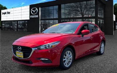 Photo of a 2017 Mazda MAZDA3 5-DOOR Sedan for sale
