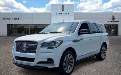 Photo of a 2023 Lincoln Navigator SUV for sale
