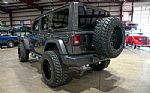 2019 Wrangler Unlimited Sahara Thumbnail 21