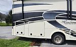 2021 Mirada 32SS Thumbnail 5