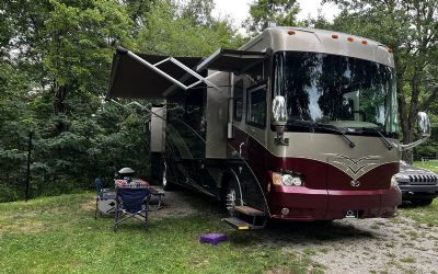 Photo of a 2007 Country Coach Tribute 260 for sale