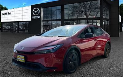 2024 Toyota Prius Sedan