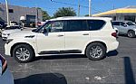 2016 QX80 Thumbnail 4
