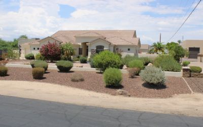 Photo of a 1985 Home Custom 32 Car Garage for sale