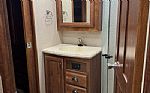 2017 Redwood 382RL Thumbnail 17