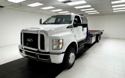 Photo of a 2016 Ford F650 Super Duty 4X2 Supercab R 2016 Ford F650 Super Duty 4X2 Supercab Rollback for sale