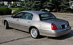2002 Town Car Executive Thumbnail 24