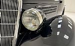 1935 48 Deluxe Tudor Sedan Thumbnail 11