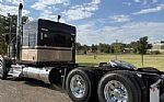2025 W900L Thumbnail 7