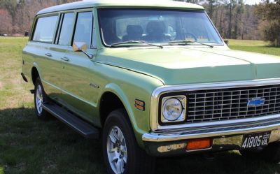 Photo of a 1972 Chevrolet Suburban LT for sale
