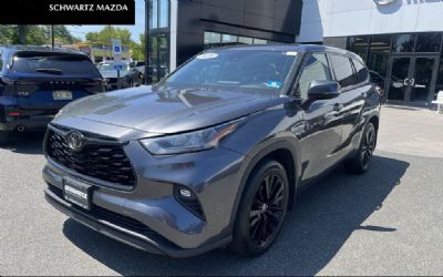 Photo of a 2020 Toyota Highlander SUV for sale
