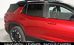 2027 Equinox Thumbnail 4