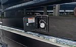 2016 Airstream Thumbnail 31
