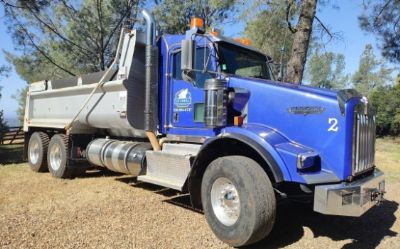 Photo of a 2016 Kenworth T800 Extended Day Cab Dump Truck Heavy-Duty Diesel CL for sale