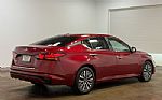2023 Altima Thumbnail 24