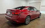 2023 Altima Thumbnail 34