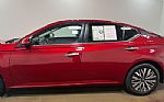 2023 Altima Thumbnail 37