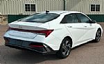 2025 Elantra Thumbnail 6