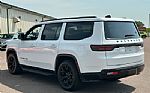2024 Wagoneer Thumbnail 5