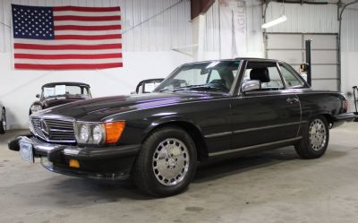 Photo of a 1988 Mercedes-Benz 560SL Convertible for sale