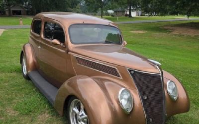Photo of a 1937 Ford Humpback for sale