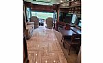 2017 Discovery 37R Thumbnail 19