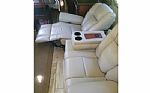 2017 Discovery 37R Thumbnail 28