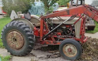Photo of a 1958 Ford 801 Series Powermaster Tractor for sale