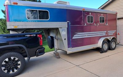 Photo of a 1999 4 Star 2 Horse 2-Horse Trailer for sale