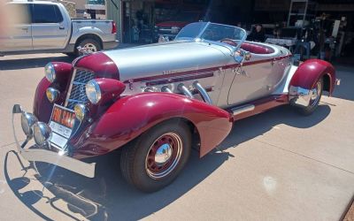 1936 Auburn 852 Speedster Boattail Replica 