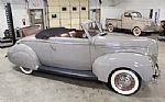 1939 Deluxe Convertible Thumbnail 37