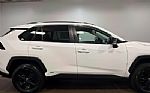 2023 RAV4 Hybrid Thumbnail 32