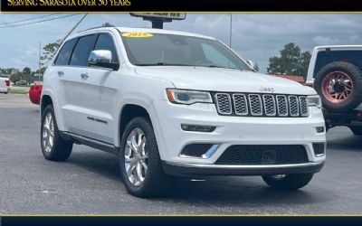 Photo of a 2019 Jeep Grand Cherokee Summit 4X4 4DR SUV for sale