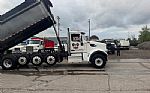 2018 567 Five-Axle Dump Truck Thumbnail 7