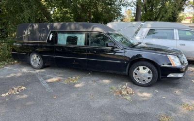 Photo of a 2007 Cadillac Hearse Easy Fixable HIT By A Deer for sale