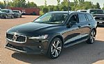 2025 V60 Cross Country Thumbnail 4