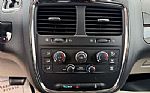 2018 Grand Caravan Thumbnail 18