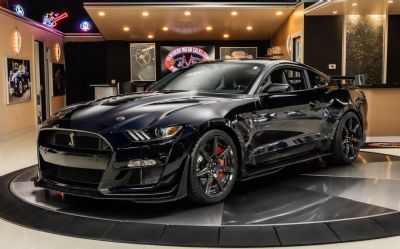 Photo of a 2021 Ford Mustang Shelby GT500 Carbon FI 2021 Ford Mustang Shelby GT500 for sale