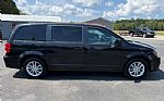 2020 Grand Caravan Thumbnail 10