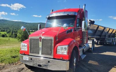 Photo of a 2021 Kenworth T880 Sleeper Truck for sale
