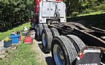 2016 567 Sleeper Truck Thumbnail 7
