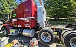 2016 567 Sleeper Truck Thumbnail 8