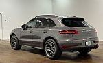 2015 Macan Thumbnail 5