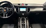 2015 Macan Thumbnail 18