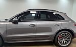 2015 Macan Thumbnail 37