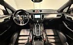 2015 Macan Thumbnail 69