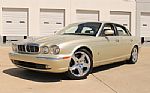 2006 XJ8 L Thumbnail 3