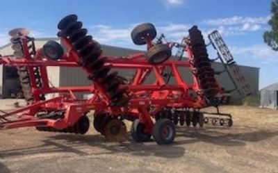 Photo of a 2022 Kuhn Krause 8215-31W Tractor for sale