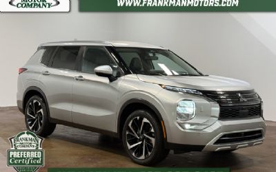 Photo of a 2024 Mitsubishi Outlander SE for sale
