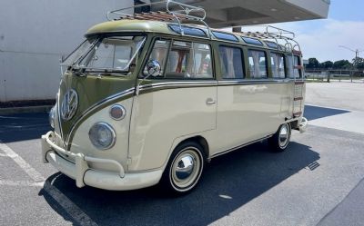 Photo of a 1971 Volkswagen Type 2 Microbus for sale